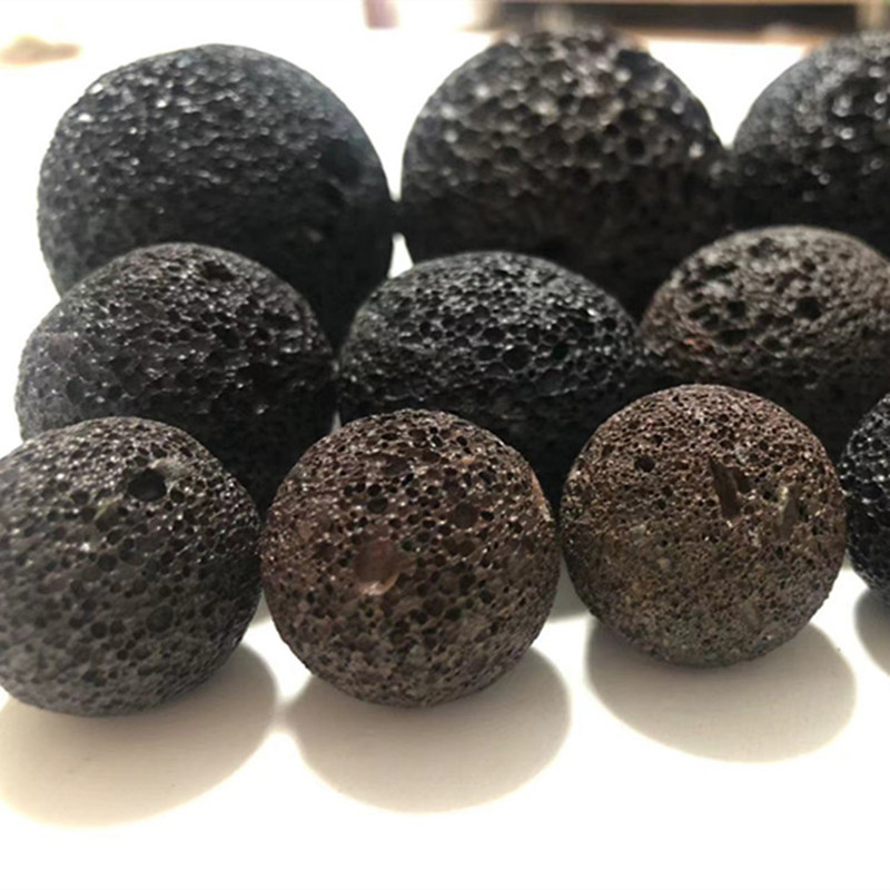 Porous Polished Volcanic Stone Balls for Long-Lasting Fragrance-Free Aromatherapy and Oil-Absorbing Grilling